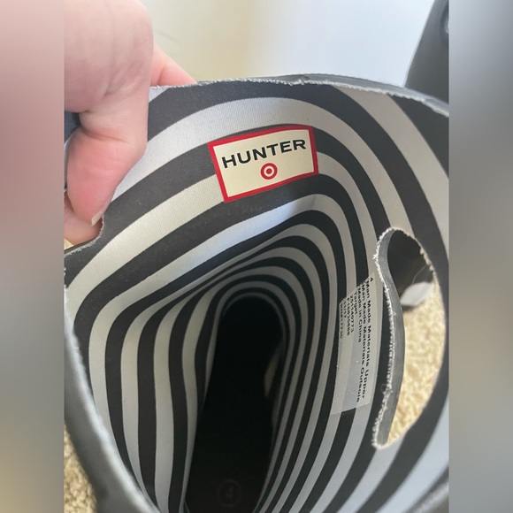 Hunter for Target Exclusive Black Mid Calf Rain Boots (Kids 4, Women’s 5, EU 36) - Picture 7 of 8